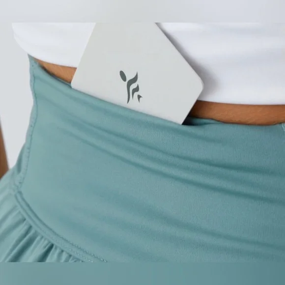 HALARA NWT Breezeful Stone Blue High Waisted Palazzo Pants - Size L - Picture 11 of 14